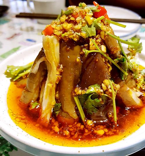 蒜蓉茄子 在数字海洋中扎根的普通人生